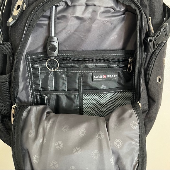 SWISSGEAR ScanSmart Laptop Backpack Black - Picture 5 of 17